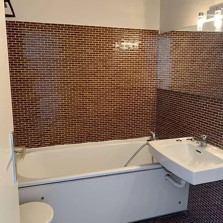 2 Pièces Avec Piscine, 4 Couchages à Port Camargue - Fr-1-731-137 Le Grau-du-Roi