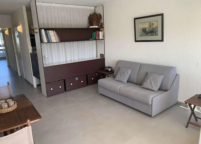 Apartamento 2 Pièces Avec Piscine, 4 Couchages à Port Camargue - Fr-1-731-137 Le Grau-du-Roi
