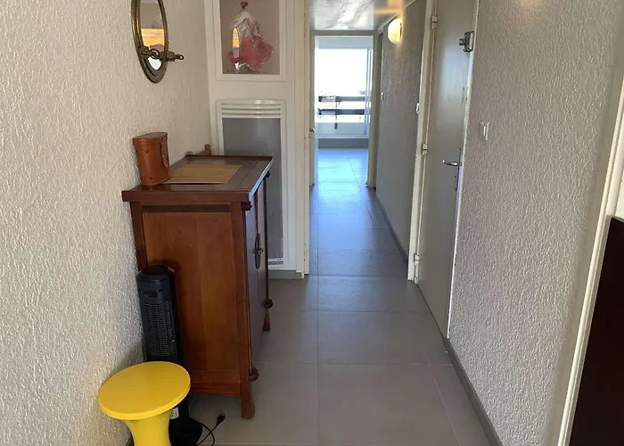 Apartamento 2 Pièces Avec Piscine, 4 Couchages à Port Camargue - Fr-1-731-137 Le Grau-du-Roi